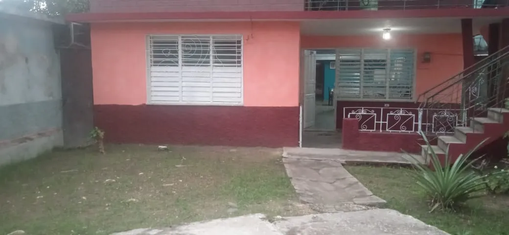Hermosa Casa de 5 Cuartos